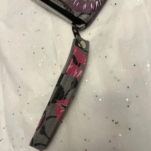 Cosmetic Bag - Picture 3 of 8